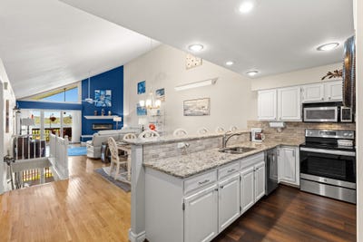 /international/us/219-point-seven-road-kimberling-city-mo-110107761820/