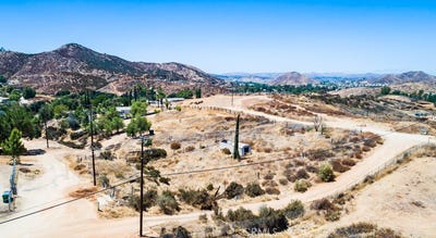/international/us/0-carl-menifee-ca-110104502090/