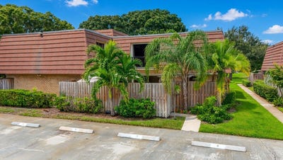 /international/us/2003-20th-lane-palm-beach-gardens-fl-110110381643/