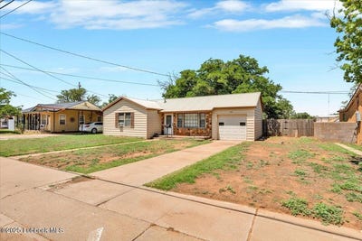 /international/us/409-n-c-street-brownfield-tx-110100213683/