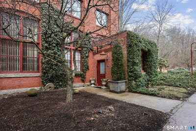 /international/us/839-main-street-torrington-ct-110107036447/