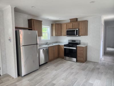 /international/us/23-cubb-court-windsor-vt-110100774269/