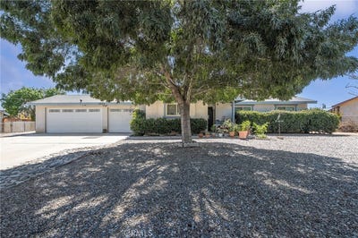 /international/us/15225-mesa-street-hesperia-ca-110110391025/