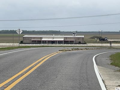 /international/us/377-highway-80-tallulah-la-110108679188/