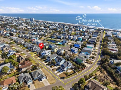 /international/us/718-sloop-pointe-lane-kure-beach-nc-110106342268/