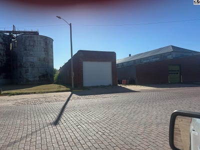 /international/us/n-east-ave-lyons-ks-110107336380/