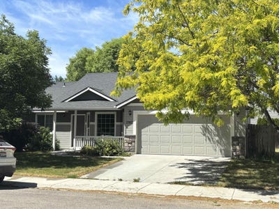 /international/us/2387-n-peach-willow-ave-kuna-id-110108550523/