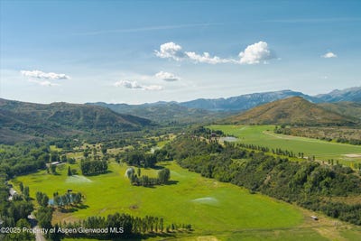 /international/us/3333-snowmass-creek-road-snowmass-co-110100424561/