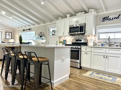 /international/us/225-ocean-bay-boulevard-lavallette-nj-110107476292/