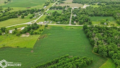 /international/us/county-highway-s62-gifford-ia-110100974575/