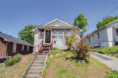 /international/us/2612-yager-avenue-alton-il-110107573497/