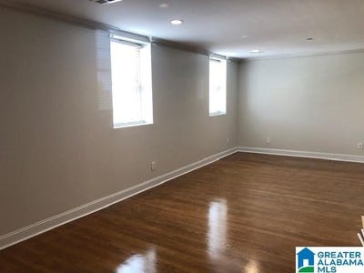 /international/us/805-main-street-montevallo-al-110108497549/