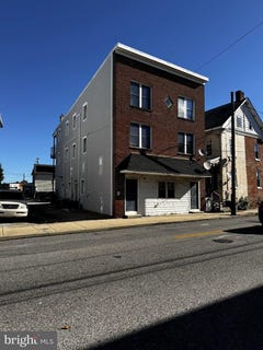 /international/us/111-high-street-hanover-pa-110120771186/