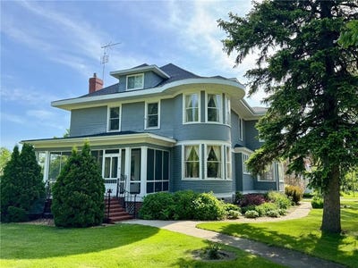 /international/us/311-9th-street-s-olivia-mn-110104779571/