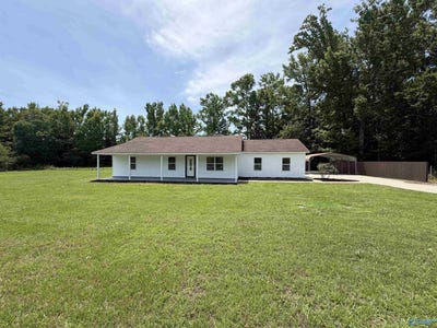 /international/us/709-county-road-296-hillsboro-al-110108504864/