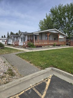 /international/us/407-e-h-st-deer-park-wa-110107831379/