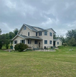 /international/us/1638-221st-street-garvin-mn-110102897065/