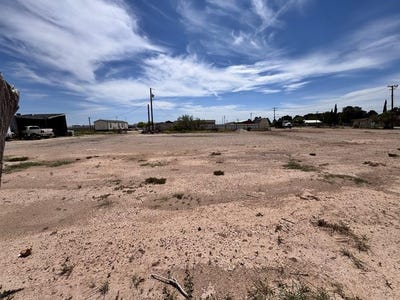 /international/us/1-e-urias-fort-stockton-tx-110101126378/