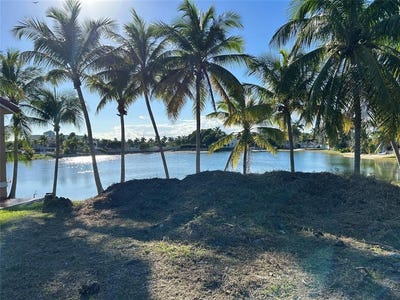 /international/us/20826-sw-85th-place-cutler-bay-fl-110090292015/