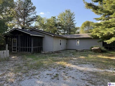 /international/us/10202-s-highway-259-mcdaniels-ky-110102598218/