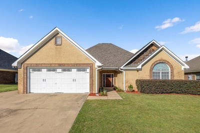 /international/us/126-boulder-creek-smiths-station-al-110120069487/