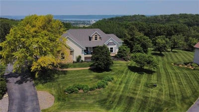 /international/us/30150-715th-street-lake-city-mn-110097754293/