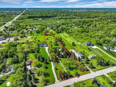 /international/us/2901-w-forest-avenue-franklin-wi-110107843942/