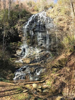 /international/us/charleston-harbor-drive-saluda-nc-110108364760/