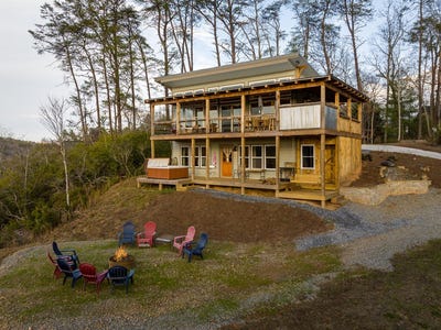 /international/us/21-riverview-circle-blue-ridge-ga-110120515089/