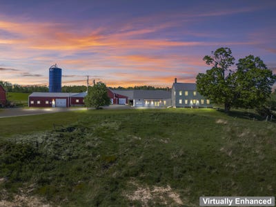 /international/us/37-mclaughlin-road-wilton-me-110108395720/