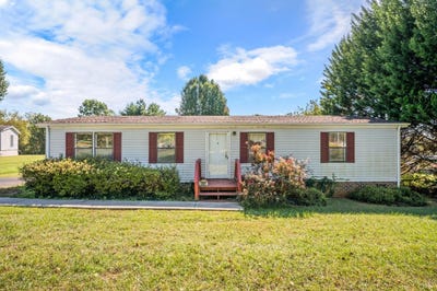 /international/us/6985-village-highway-lynchburg-va-110120621714/