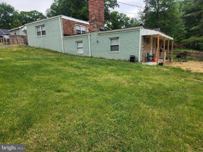 /international/us/6208-walton-avenue-suitland-md-110108398505/