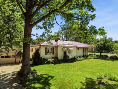 /international/us/877-berlin-plank-road-somerset-pa-110108574696/