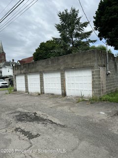 /international/us/430r-orchard-street-scranton-pa-110107795622/