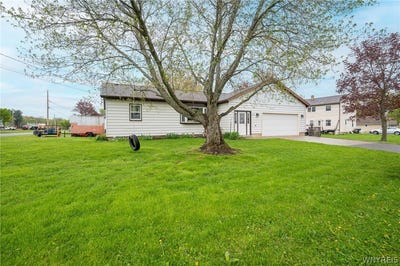 /international/us/2101-harrison-avenue-north-collins-ny-110107715597/