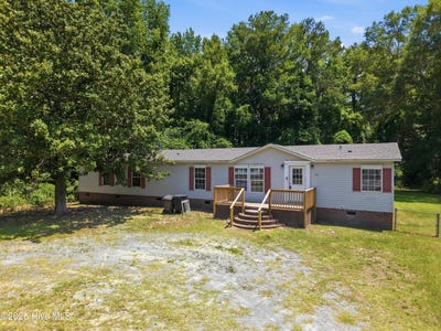 /international/us/304-mullins-street-princeville-nc-110109489763/