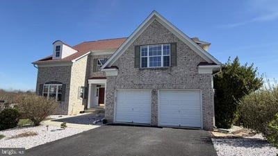 /international/us/48-field-crest-court-shepherdstown-wv-110105726983/