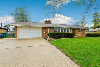/international/us/1807-glenwood-avenue-joliet-il-110108497782/
