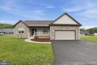 /international/us/37-w-creek-run-loop-fort-ashby-wv-110108382637/