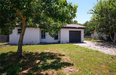 /international/us/3105-gayle-street-victoria-tx-110101135945/