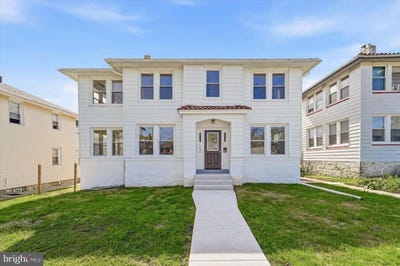 /international/us/190-e-plumstead-avenue-lansdowne-pa-110110365651/