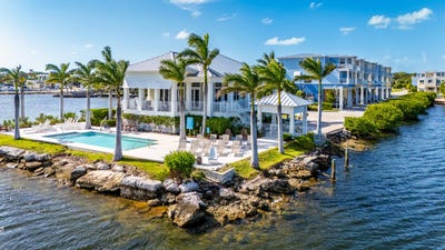 /international/us/19-w-playa-largo-boulevard-key-largo-fl-110106278629/