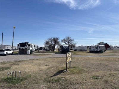 /international/us/405-e-apache-medford-ok-110106469505/