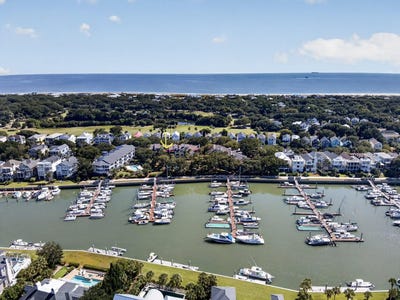 /international/us/307-yacht-harbor-court-isle-of-palms-sc-110120411371/