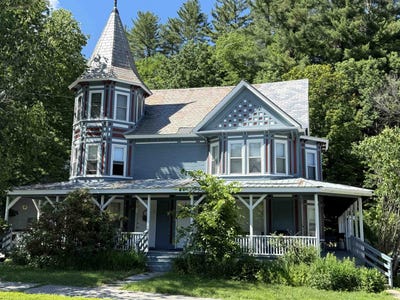 /international/us/2003-main-road-cavendish-vt-110109141312/