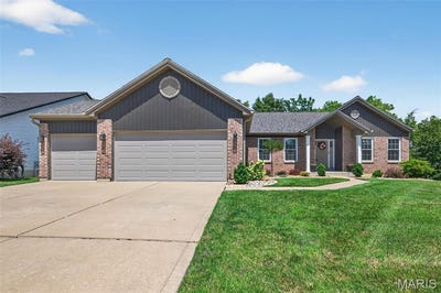 /international/us/233-charging-bear-drive-wentzville-mo-110101256590/?lang=en