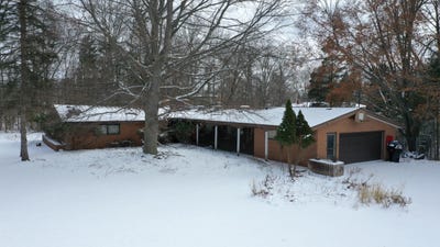 /international/us/22900-thorncliffe-street-southfield-mi-110105291793/