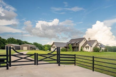 /international/us/1284-county-road-4940-leonard-tx-110100978762/