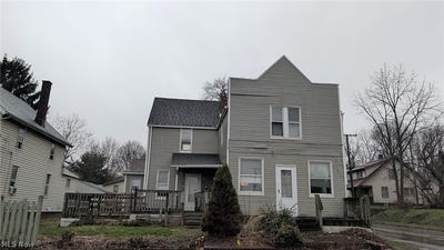 /international/us/1857-maple-avenue-ne-canton-oh-110106311580/
