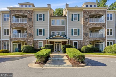 /international/us/307-wyndham-circle-owings-mills-md-110108966737/
